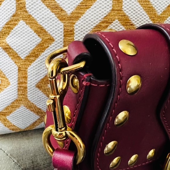 Gorgeous Marc Jacobs Stud Cross Body Shoulder Strap Adjustable Purse - Picture 8 of 8